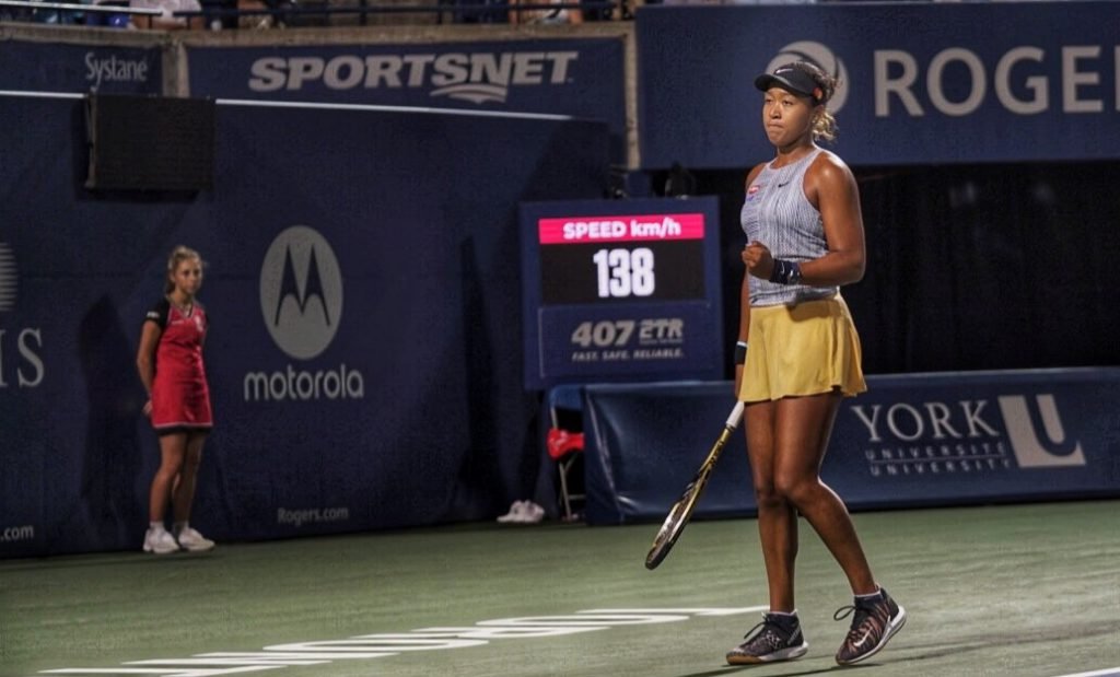 Tennis Toronto Naomi Osaka renverse Swiatek et rejoint Serena